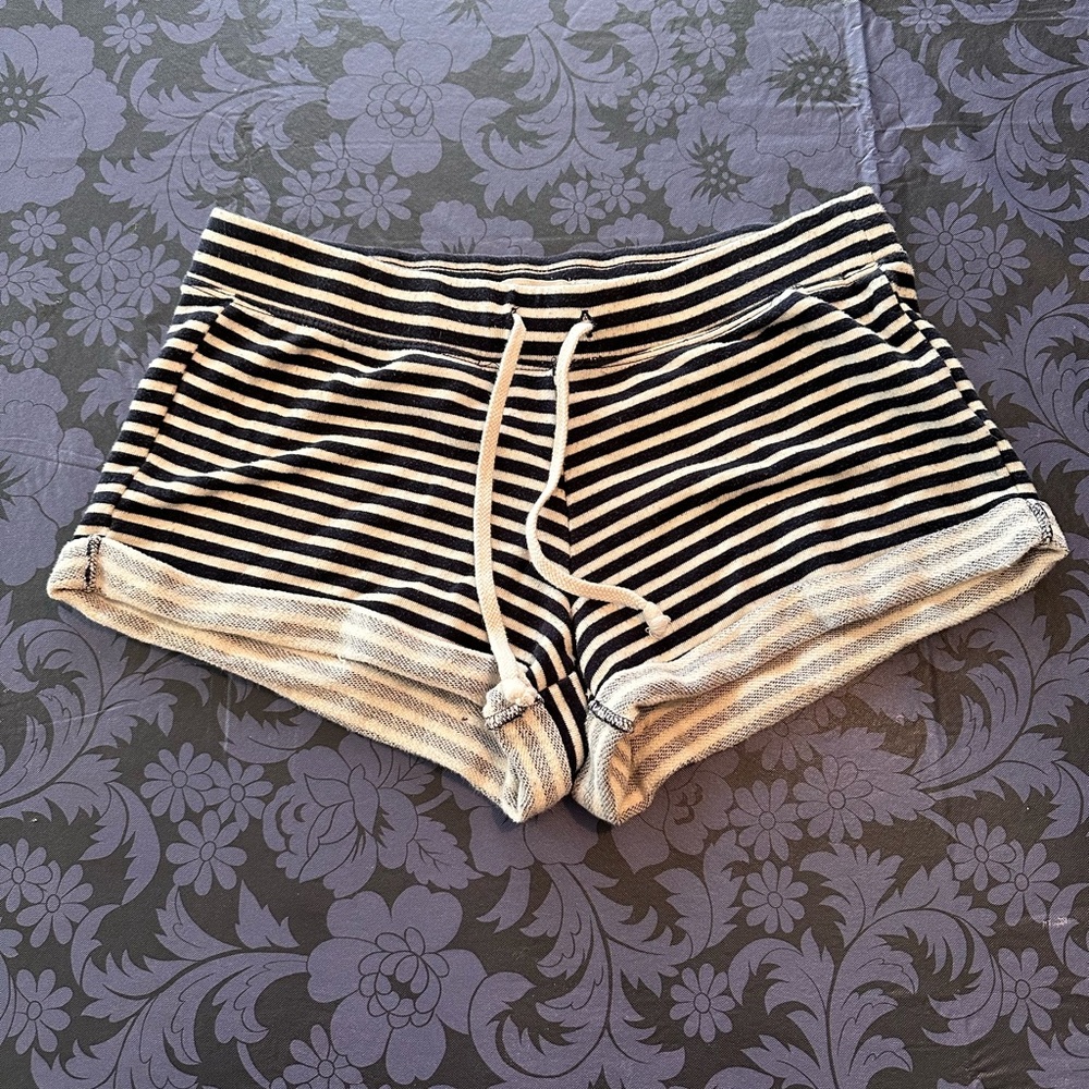 Small Abercrombie & Fitch blue and white horizontal striped shorts